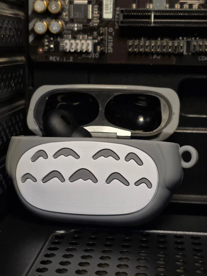 Chrome Character 3D AirPods Case
