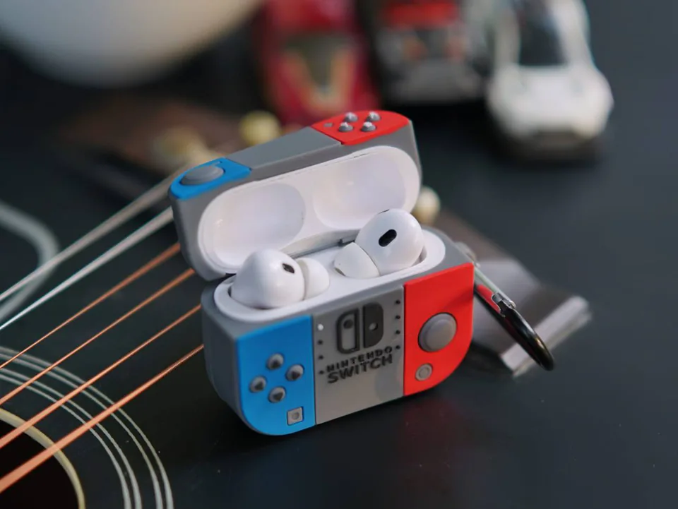 Chrome Novelty 3D AirPods Case