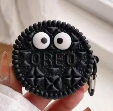 Black Snack 3D AirPods Case