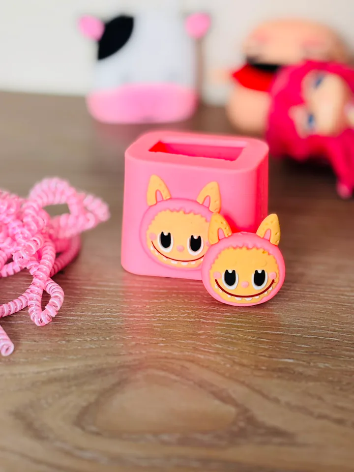 Pink Wolf Hood Charger Cover