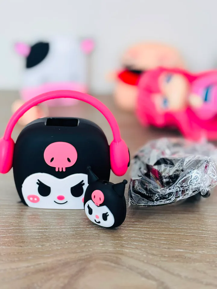 Kuromi Headphones Charger Cover