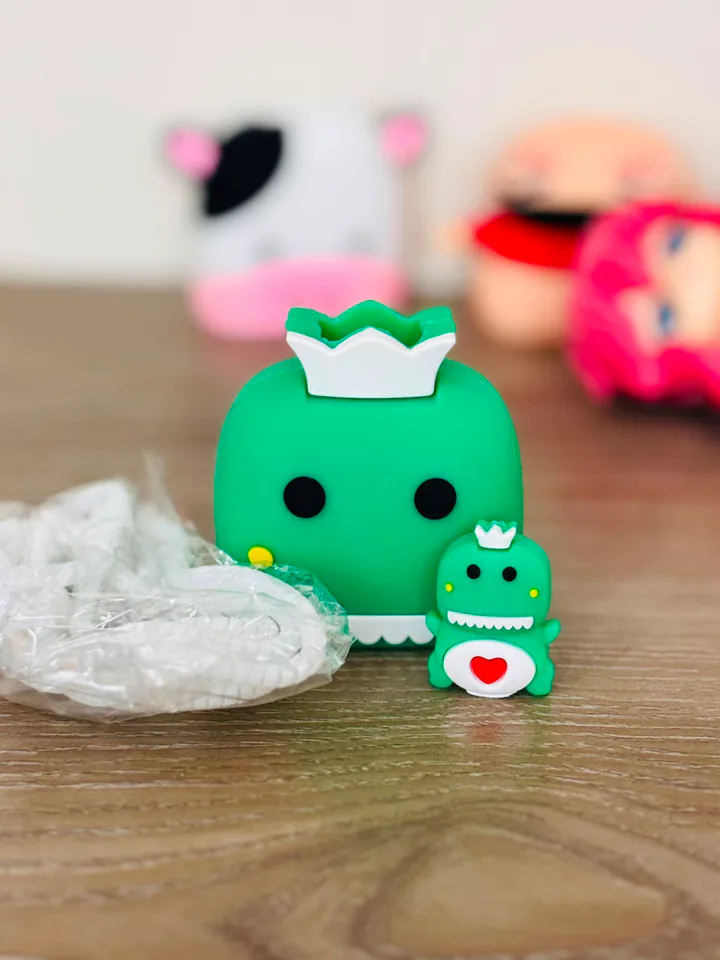 Crowned Frog Charger Cover