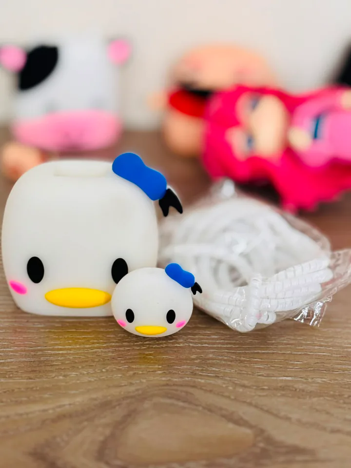 Donald Duck Charger Cover