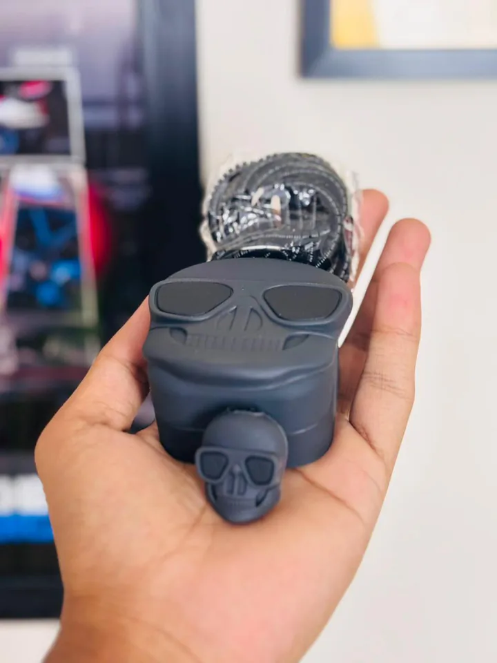 Skull Charger Cover