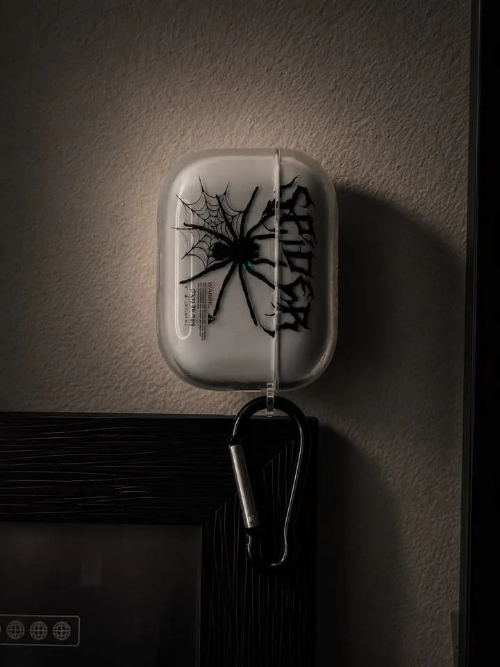 White anime Plain AirPods Case